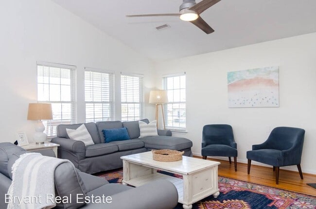 Building Photo - 3 br, 2 bath House - 305 Charlotte Avenue ...