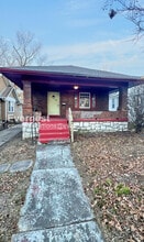 Building Photo - 2215 E Gregory Blvd