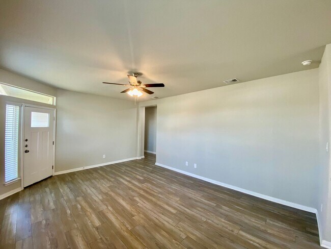 Foto del edificio - Luxury Townhouse in Cibolo