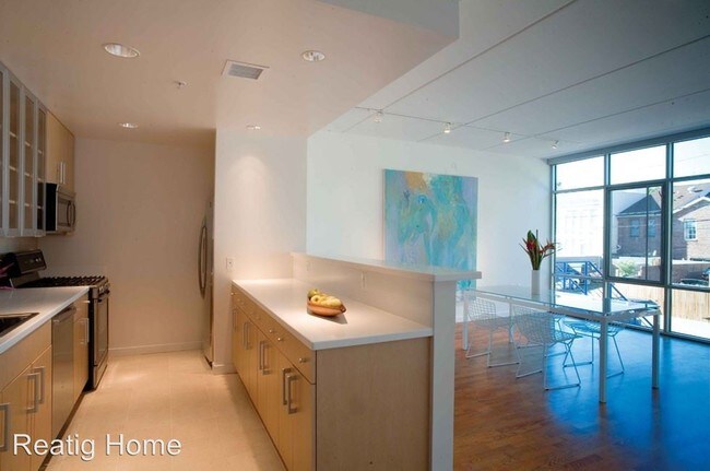 Building Photo - 2 br, 2.5 bath House - 417 Ridge St NW Unit A