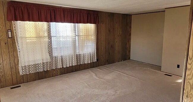 Building Photo - Charming 2-Bed Pueblo West Home with Vintage Character & Covered Parking