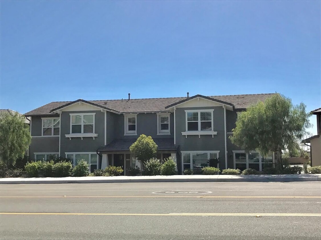 Primary Photo - Yorba Linda Townhome - Brand new Anderson ...