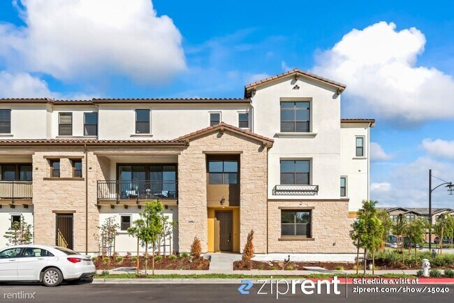 Building Photo - 4 br, 3.5 bath Townhome - 803 Santa Cecili...