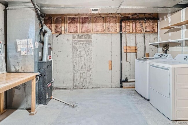 Building Photo - 10569 W Dartmouth Ave