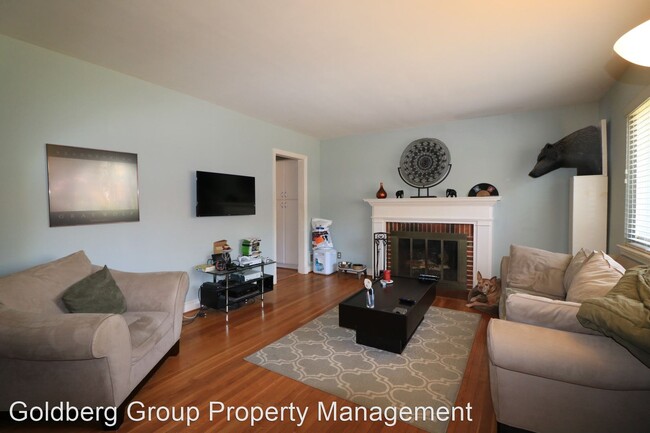 Building Photo - 2 br, 1 bath House - 2816 Hardy Avenue