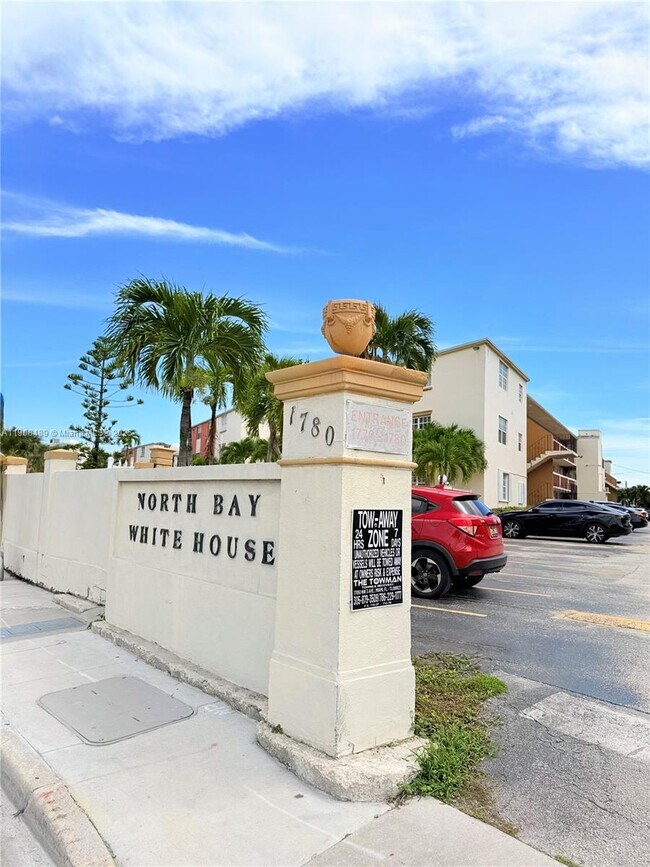 Foto del edificio - 1780 79th Street Causeway