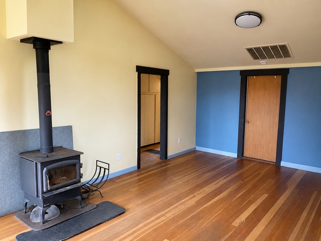 Foto del edificio - 10535 Mason Rd