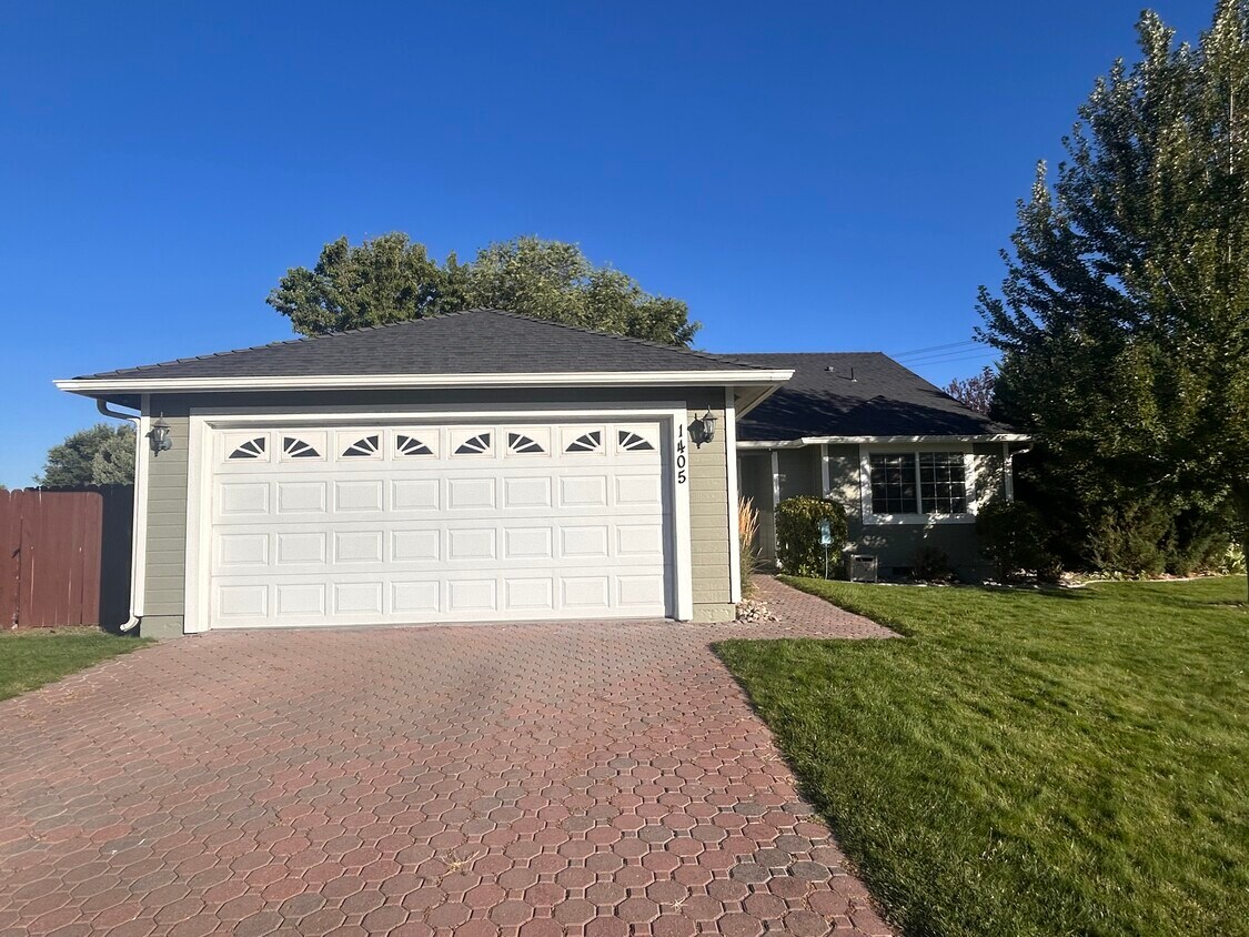 Building Photo - 1405 Sotheby Ct