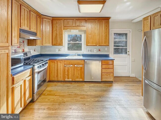 Foto del edificio - 607 Lincoln Ave