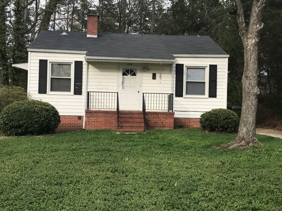 Primary Photo - Stratford Dr