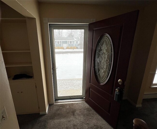 Foto del edificio - 2444 Rhonda Dr