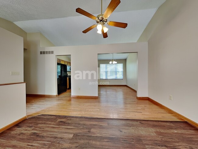 Building Photo - 172 Haley Ln