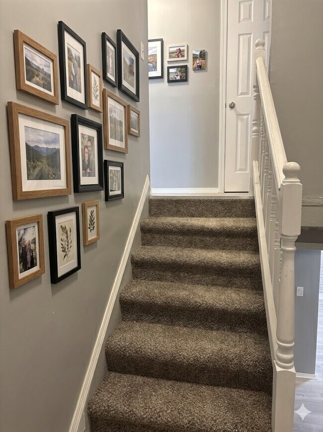 Foto del edificio - 1453 Diplomat Ln