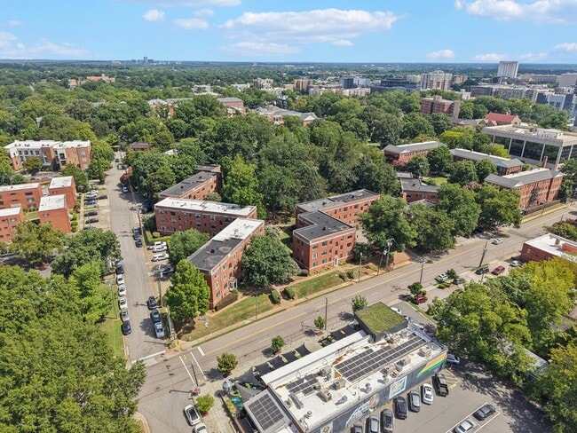 Building Photo - The Shelton at Cameron Court Apts.