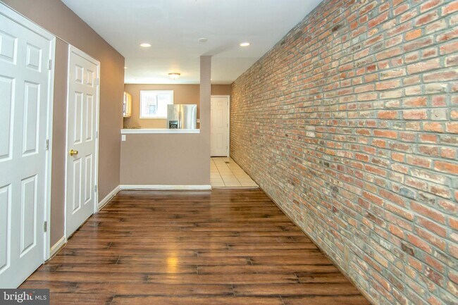 Foto del edificio - 1306 S Carey St