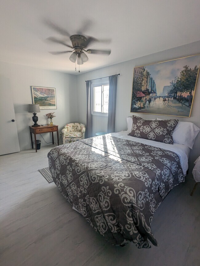 Dormitorio principal - 10225 Propps St NE