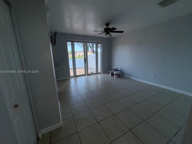 Foto del edificio - 1013 NE 42nd Ave