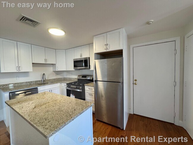 Building Photo - 360 Somerville Ave