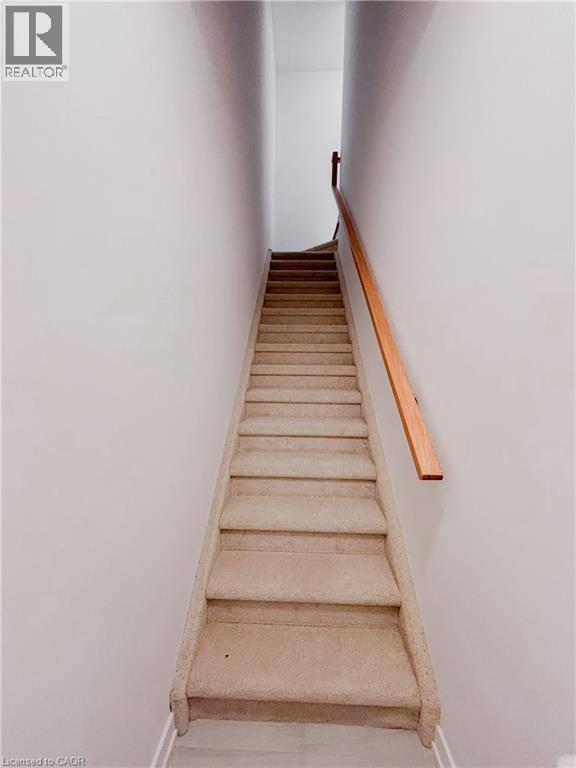 Building Photo - 25 Palace St