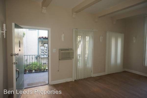 Building Photo - 534-542 S Coronado St