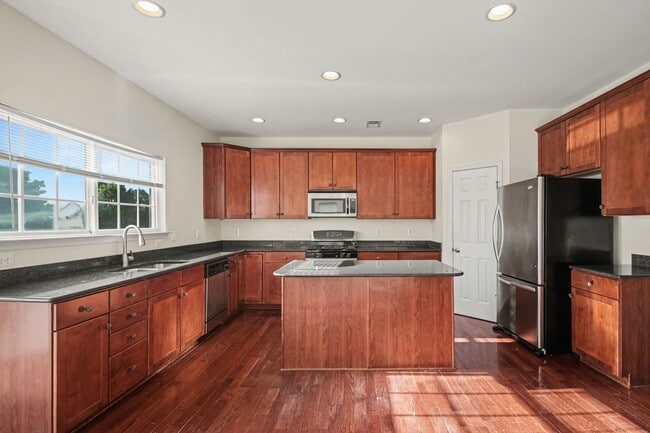 Building Photo - 3 Brushy Creek Cir