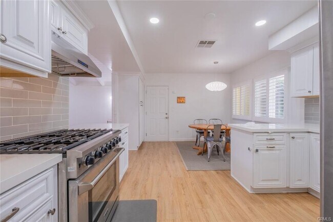 Building Photo - 23100 Mulholland Dr