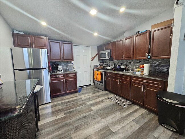 Foto del edificio - 2955 Sun Pointe Ct