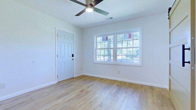 Foto del edificio - 2506 Byington Beaver Ridge Rd