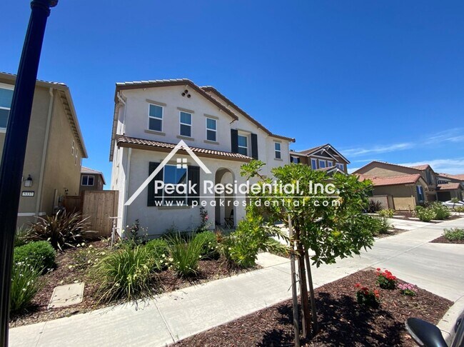Foto del edificio - Newer North Natomas 4bd/3ba Home!