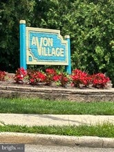 Building Photo - 8-8-z-8 Avon Dr