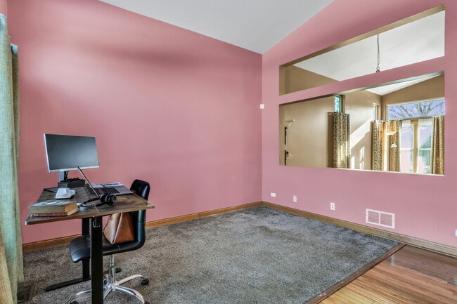 Foto del edificio - 1223 S Elder Ln