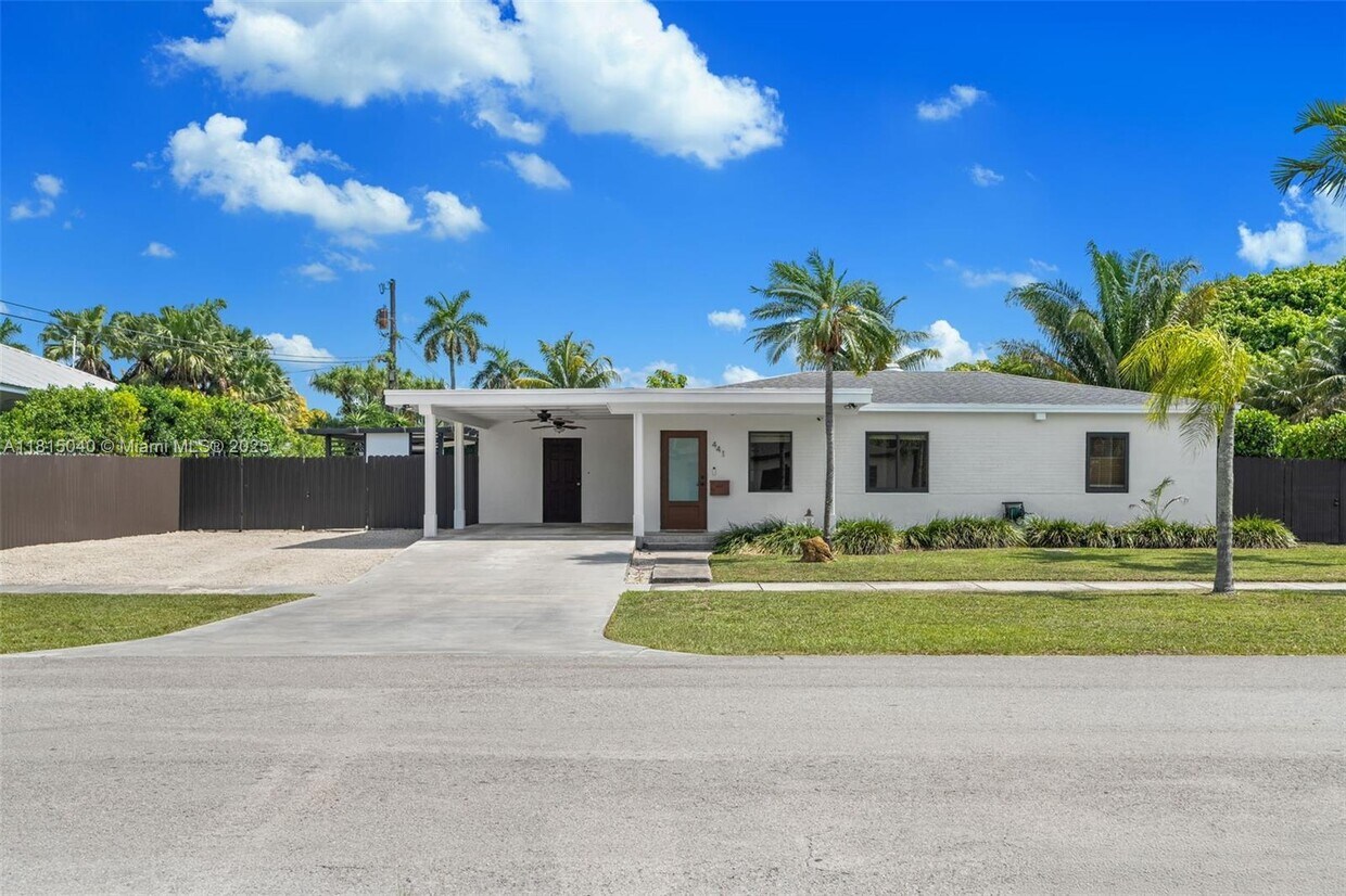 Foto principal - 441 NE 14th St