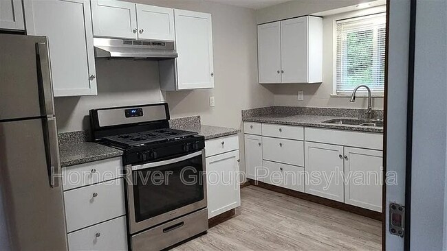 Building Photo - 215 Boston Hollow Rd