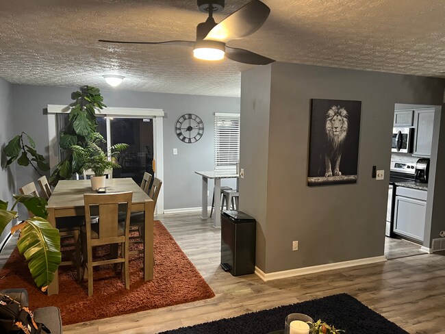 Dining Room - 6570 Knottypine Dr