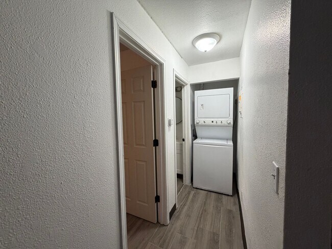 Foto del edificio - 138 N Klevin St