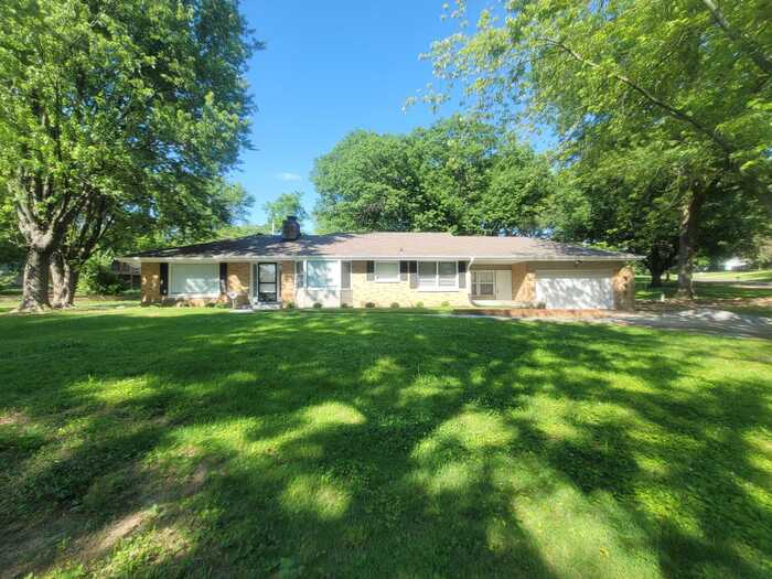 Primary Photo - 15 Rolling Hills