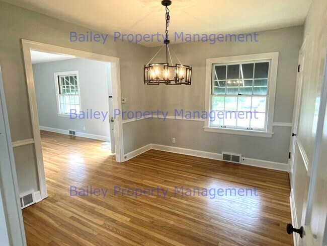 Foto del edificio - 215 McCready Ave