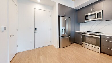 Interior Photo - Cirrus