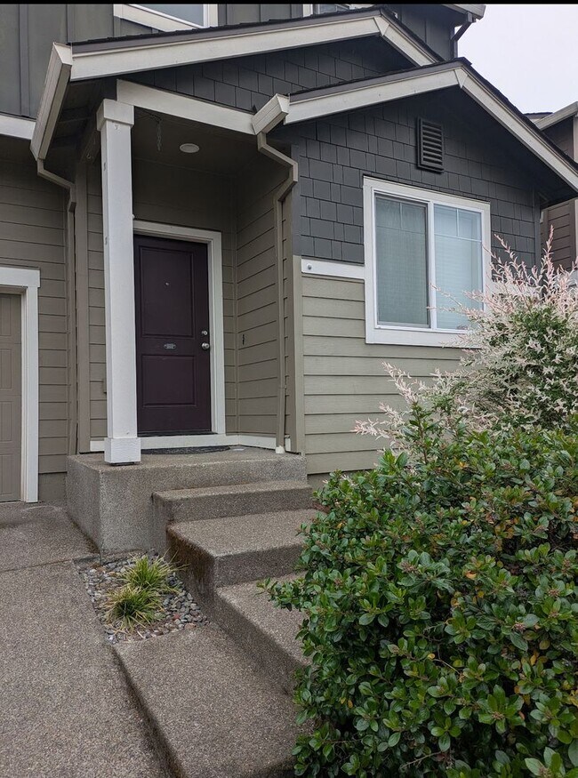 Foto del edificio - North Albany 4 bedroom single family house