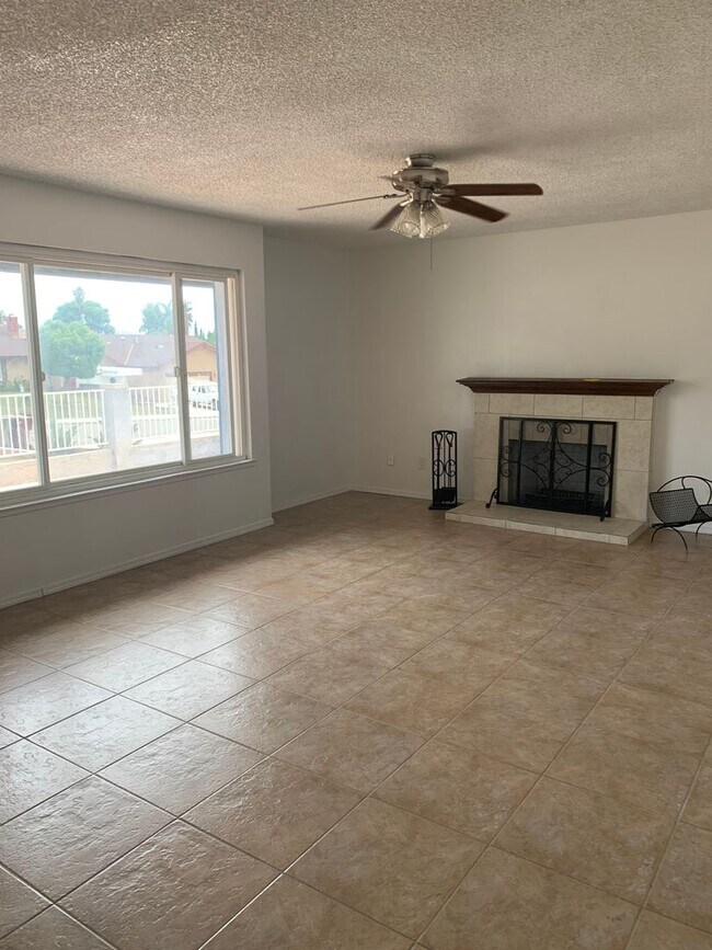 Foto del edificio - Spacious 4Bed/2Bath Moreno Valley