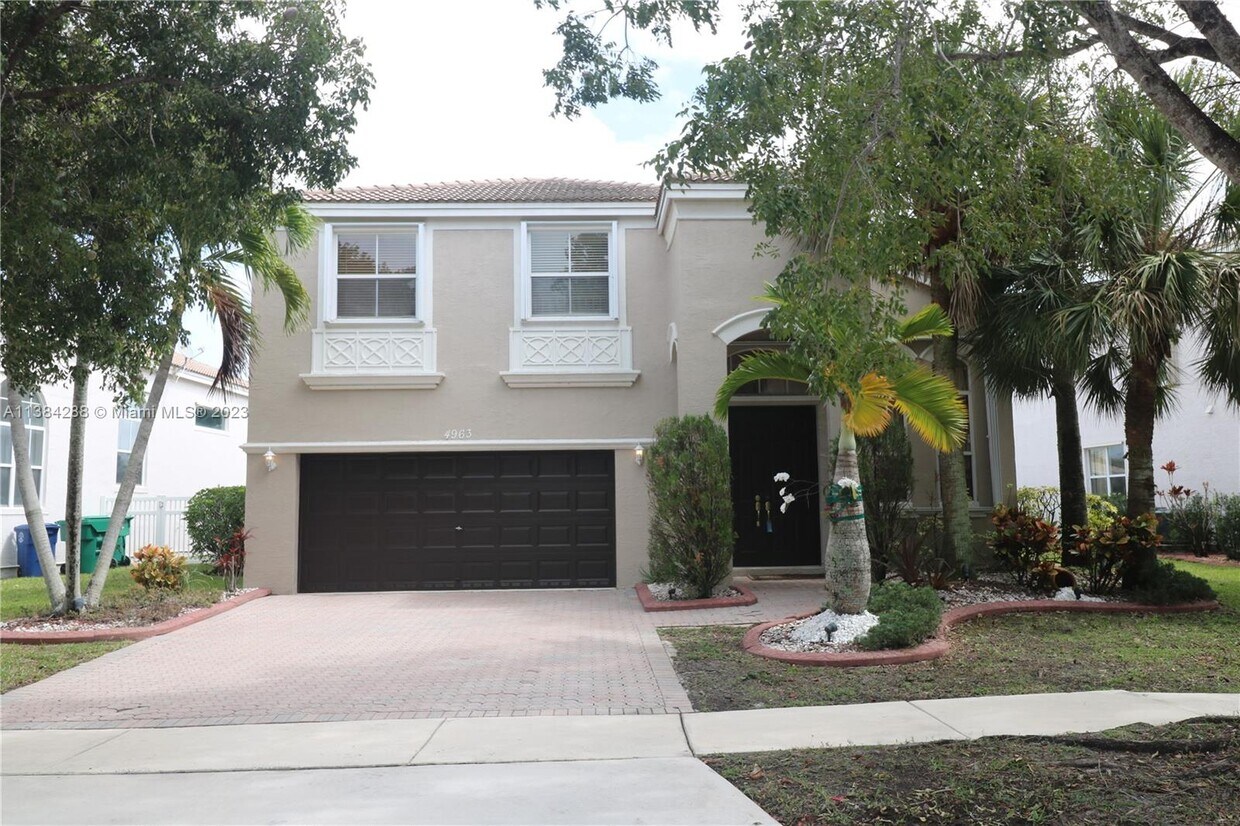 Primary Photo - 4963 SW 158th Way