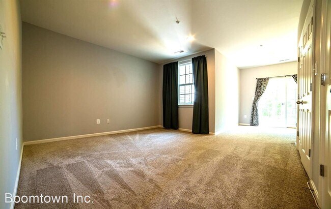 Building Photo - 3 br, 3 bath House - 611 Amberfield Road
