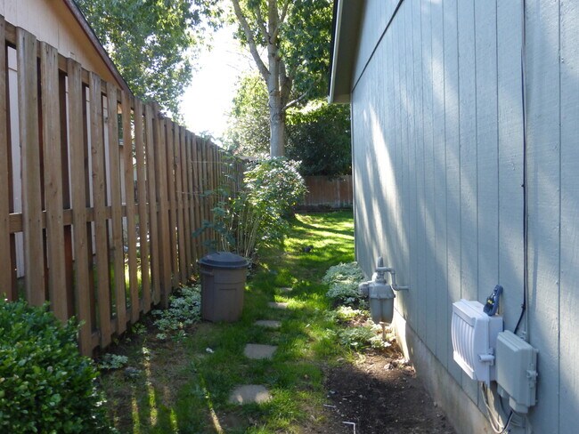 Foto del edificio - Great Home in SE Portland for Lease !! Pet...