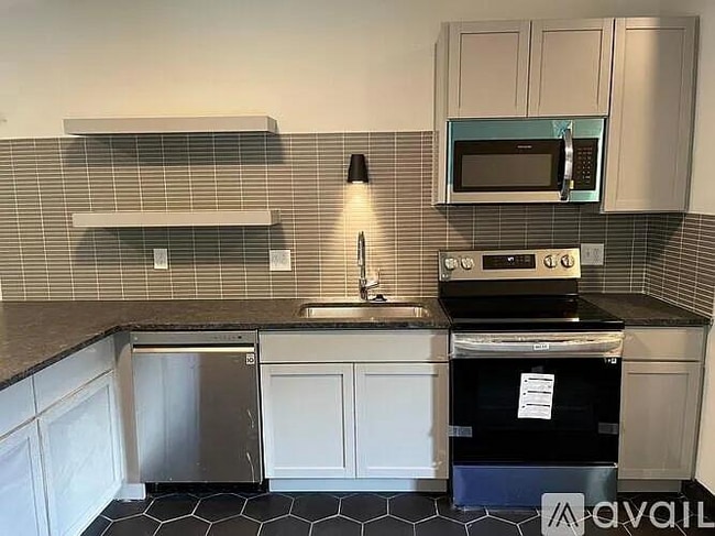 Foto del edificio - 4731 Trumbull St