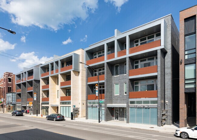 Foto del edificio - 2825 N Halsted St