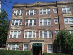 Building Photo - 19 Colliston Rd