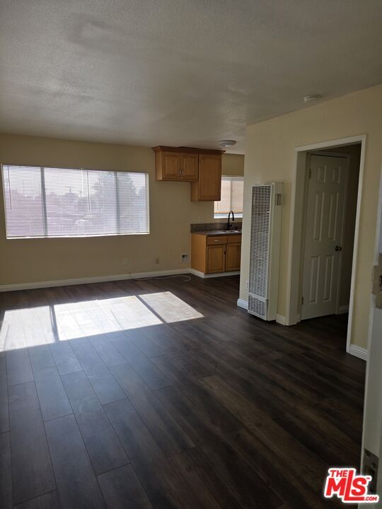 Foto del edificio - 754 E 84th Pl