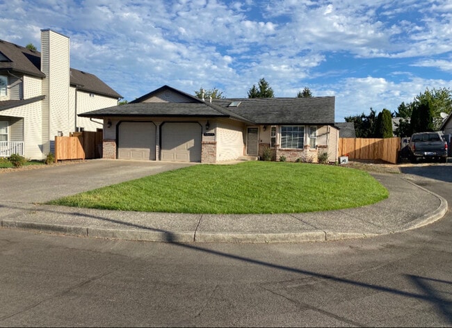 Photo - 12612 NE 45th Cir House