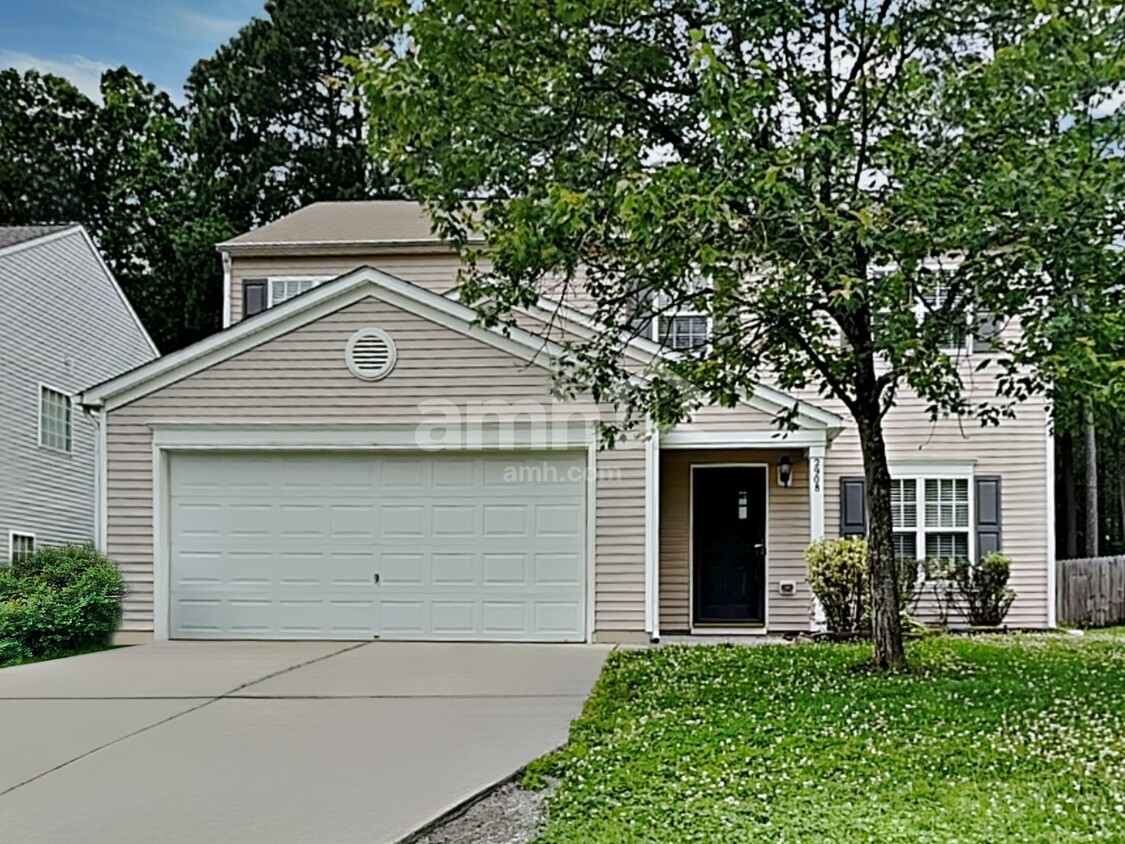 Primary Photo - 2908 Thoreau Drive