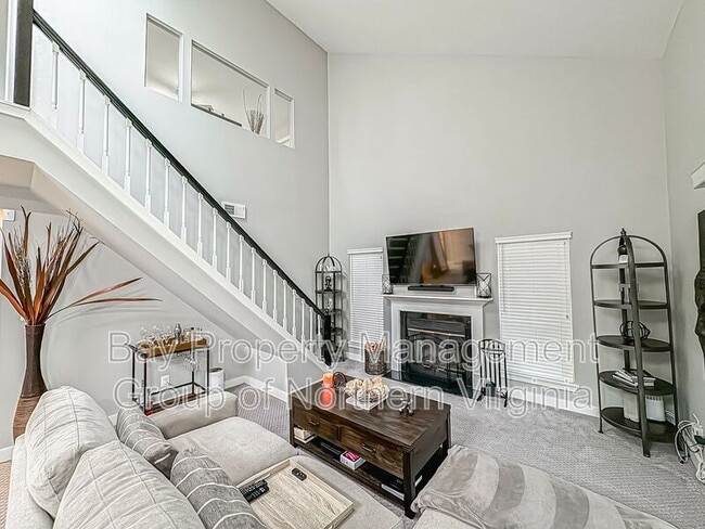 Building Photo - 6612 Jupiter Hills Cir